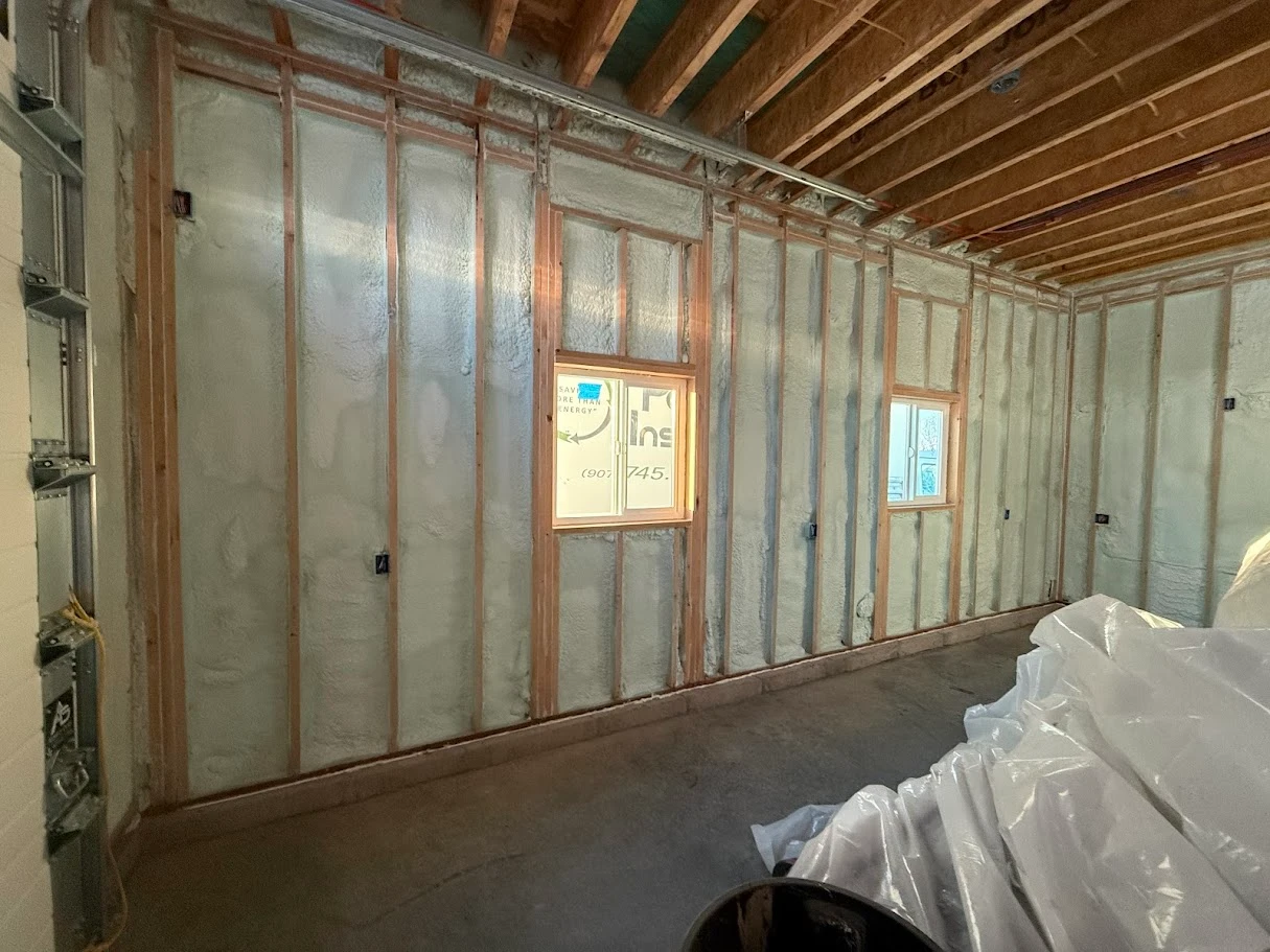 Closed-Cell Spray Foam High-Performance Insulation Solution